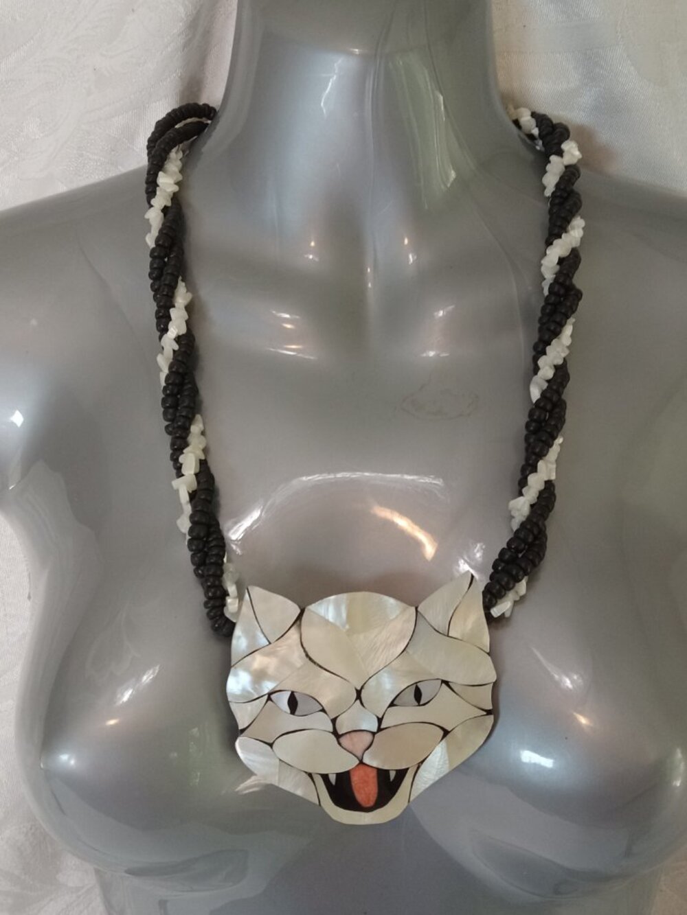 Lee Sands Cat Necklace Mother Of Pearl Shell Vintage Handmade Wildcat